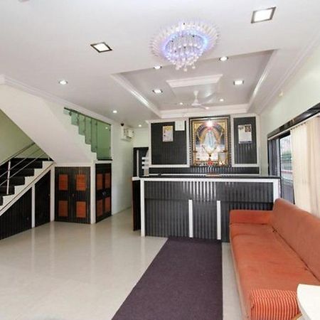 Sai Ganesh Hotel Shirdi Exterior foto