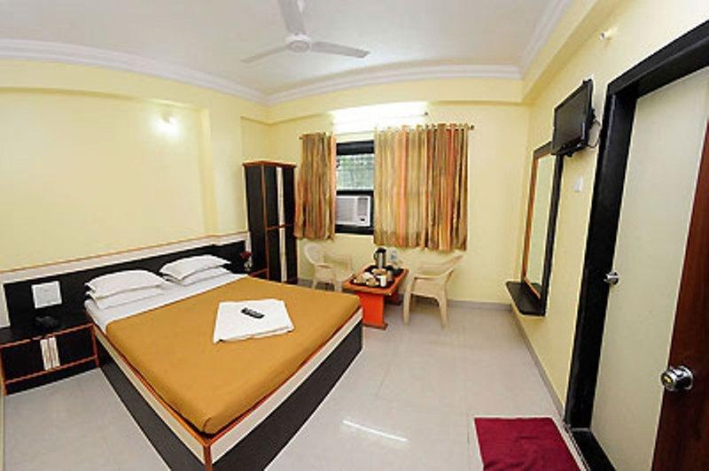 Sai Ganesh Hotel Shirdi Quarto foto