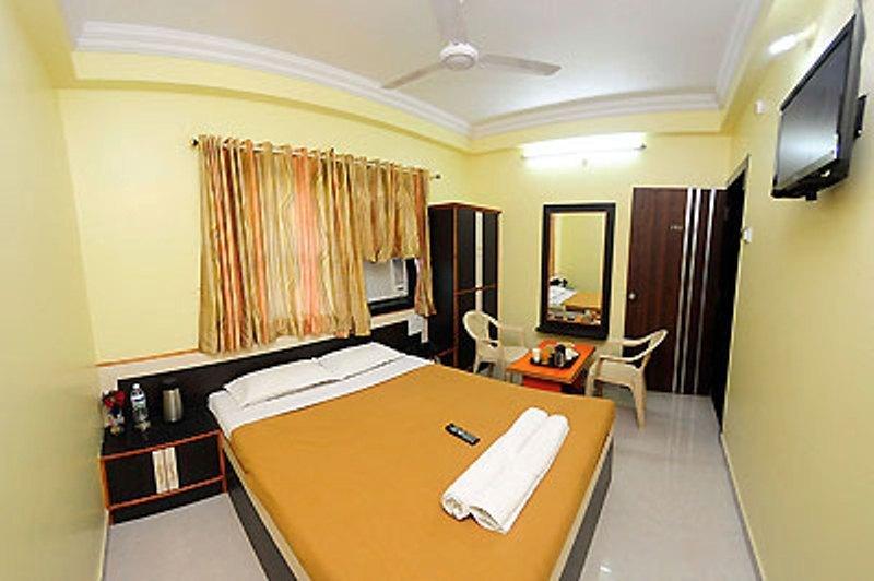 Sai Ganesh Hotel Shirdi Quarto foto